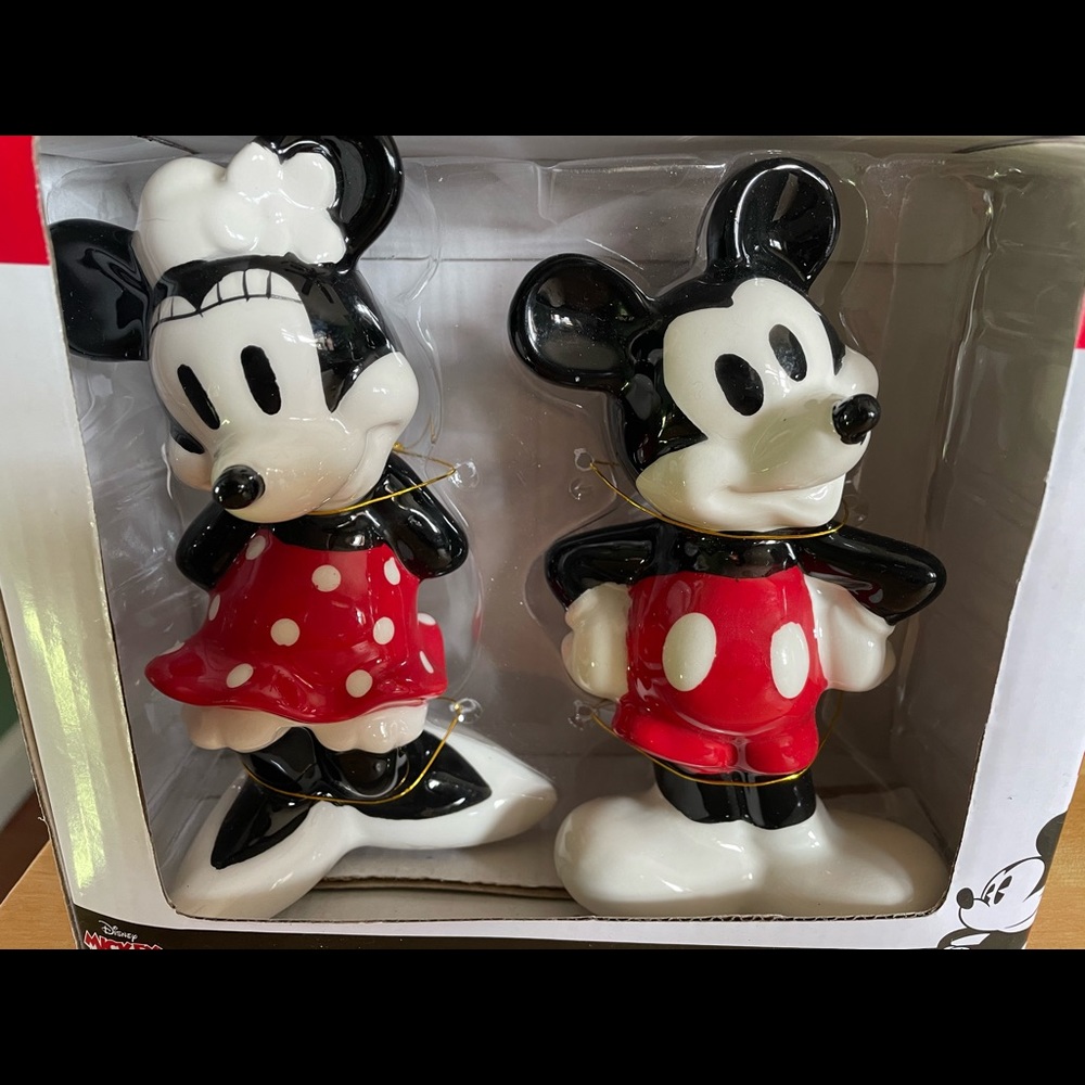 Disney Mickey Mouse Salt & Pepper Shakers